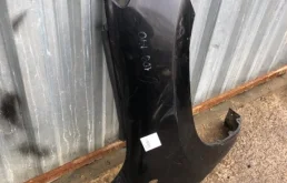 Крыло правое для Toyota RAV4 на фотографиях