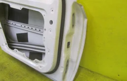 Дверь передняя левая для Mercedes-Benz A class на фотографиях