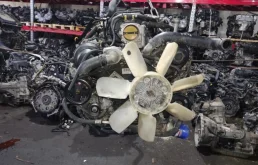 Двигатель для Toyota Land Cruiser 2008 года на фотографиях