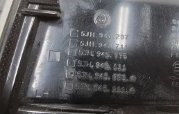 Фонарь внешний левый для Skoda Rapid 2017 года на фотографиях