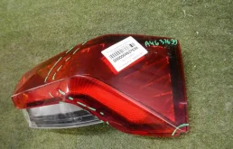 Фонарь правый для Skoda Rapid 2025 года на фотографиях