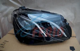 Фара правая для Mercedes-Benz E class на фотографиях