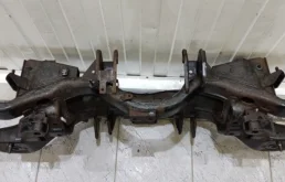 Задний подрамник для Mazda CX 7 на фотографиях