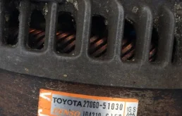 Генератор для Toyota Land Cruiser на фотографиях