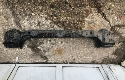 Кронштейн заднего бампера левый для BMW 5er 2010 года на фотографиях