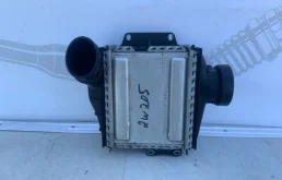 Интеркулер для Mercedes-Benz C class 2020 года на фотографиях