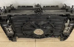 Кассета радиаторов для Audi Q7 2015 года на фотографиях