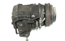 Компрессор кондиционера для Toyota Land Cruiser 2001 года на фотографиях