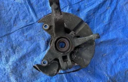 Кулак поворотный правый для Mazda CX 7 на фотографиях