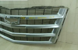 Решетка переднего бампера для Cadillac Escalade на фотографиях