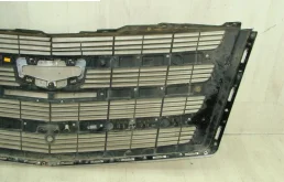 Решетка переднего бампера для Cadillac Escalade на фотографиях