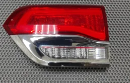 Фонарь задний правый внутренний для Jeep Grand Cherokee 4 WK2 rest 2013-2018