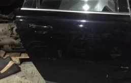 Двери для Volvo XC70 2009 года на фотографиях