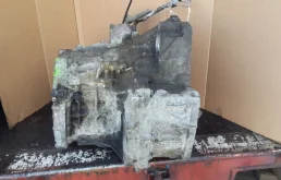 АКПП для Nissan X-Trail 2002 года на фотографиях