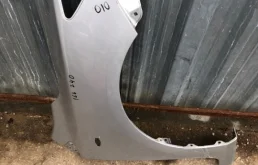 Крыло правое для Toyota Corolla 2009 года на фотографиях