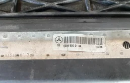 Панель радиатора (телевизор) для Mercedes-Benz GL class 2015 года на фотографиях