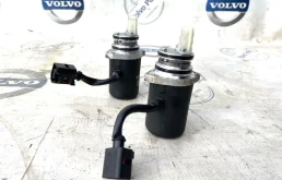 Насос вариатора для Volvo XC90 2003 года на фотографиях