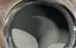 Катализатор для Volvo XC90 2018 года на фотографиях