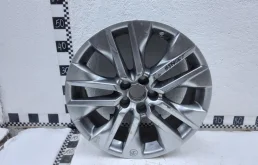 Диск колесный литой для Toyota RAV4 на фотографиях