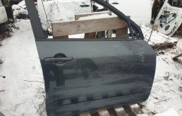 Дверь передняя правая для Toyota RAV4 на фотографиях