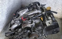 Двигатель для Subaru Legacy 2007 года на фотографиях