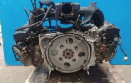 Двигатель без навесного для Subaru Legacy B4 на фотографиях