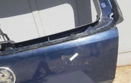 Крышка багажника для Opel Zafira на фотографиях