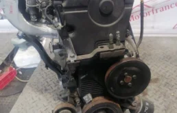 Двигатель без навесного для Hyundai Lantra на фотографиях