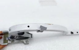 Петля багажника правая для Hyundai i40 на фотографиях