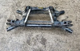 Задний подрамник для Mitsubishi ASX 2010 года на фотографиях