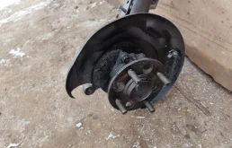 Задняя балка для Hyundai Solaris на фотографиях