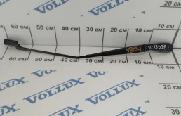 Поводок лобового стеклоочистителя правый для Volvo C30 2006 года на фотографиях