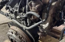 ГБЦ для Hyundai Starex 2002 года на фотографиях