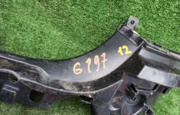 Кронштейн заднего бампера левый для BMW 5er 2010 года на фотографиях