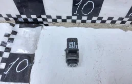 Датчик парктроника задний для Land Rover Range Rover Evoque на фотографиях