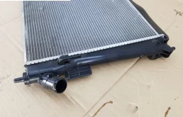 Радиатор охлаждения ДВС для Hyundai Creta на фотографиях