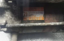 Стартер для Toyota Corolla 2003 года на фотографиях