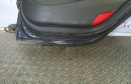 Дверь задняя правая для Hyundai i40 на фотографиях
