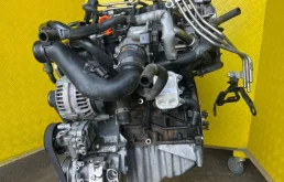 Двигатель без навесного для Volkswagen Amarok на фотографиях