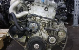 Двигатель для Nissan Primera 2006 года на фотографиях