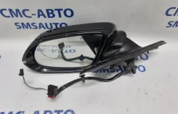 Стекла и зеркала для Audi A8 2010 года на фотографиях