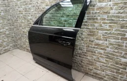 Дверь передняя левая для Audi Q3 на фотографиях