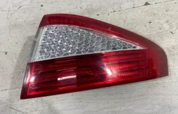 Задний правый фонарь для Ford Mondeo 4