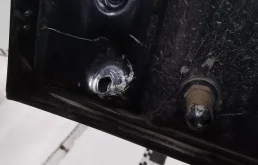 Дверь багажника для Kia Carnival на фотографиях