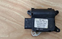 Мотор отопителя для Volkswagen Passat на фотографиях