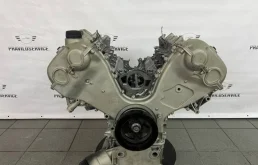 Двигатель без навесного для Porsche Cayenne 2014 года на фотографиях