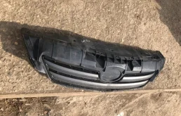 Решетка радиатора для Toyota Corolla 2009 года на фотографиях