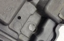 Поддон аккумулятора для Hyundai Solaris 2020 года на фотографиях