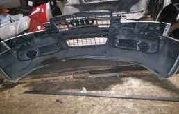 Бампер для Audi A6 2002 года на фотографиях