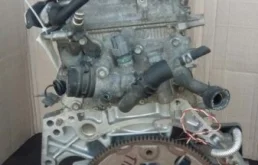 Двигатель без навесного для Nissan Tiida 2007 года на фотографиях